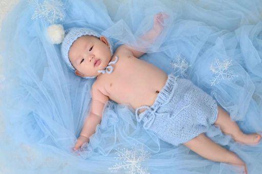 伊犁孕妇肚子上长红点